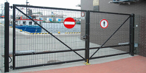Ворота распашные для 2D и 3D ограждений в Хабаровске
